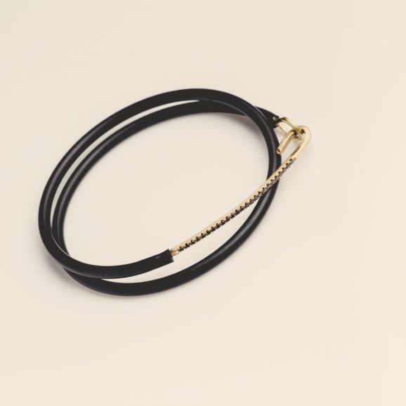 צמיד סיליקון זהב משובץ יהלומים שחורים צורפות פלוס עיצוב בעבודת יד שירלי קורן