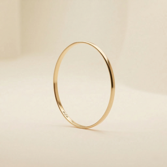 צמיד זהב 14 קראט חצי עגול עם חריטת שמות בפנים