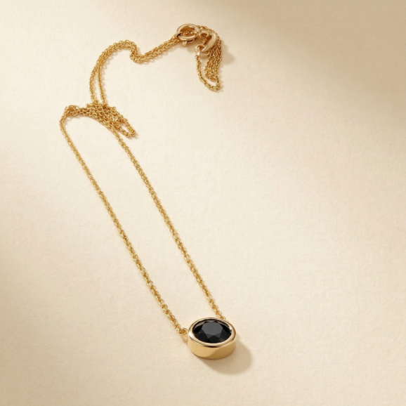 שרשרת זהב 14 קראט עם יהלום שחור חצי קראט בשיבוץ מסגרת